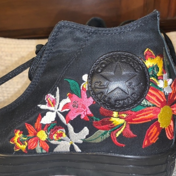 CONVERSE FLORAL PINK SOLE HITOP SNEAKERS - Picture 3 of 3